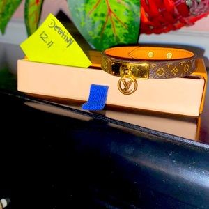 LOUIS VUITTON - Logomani Bracelet Monogram